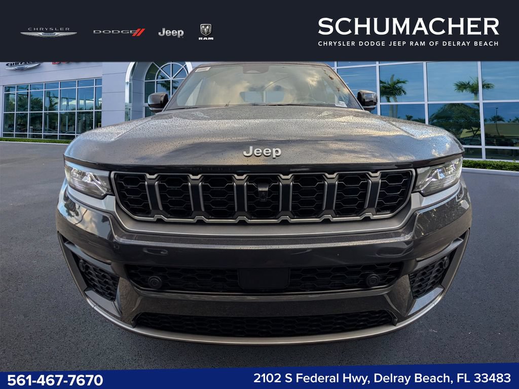 New 2026 Jeep Grand Cherokee Limited w/ Luxury Tech Group II AWD/4WD image 2