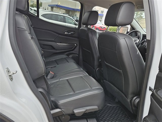 Used 2023 GMC Acadia SLT image 14