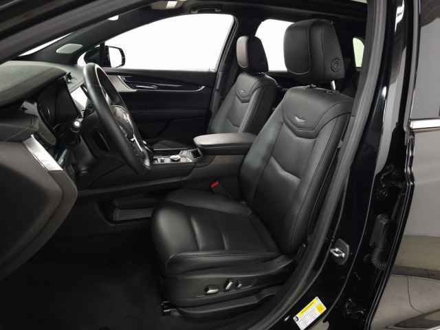 Certified 2022 Cadillac XT5 Premium Luxury image 18