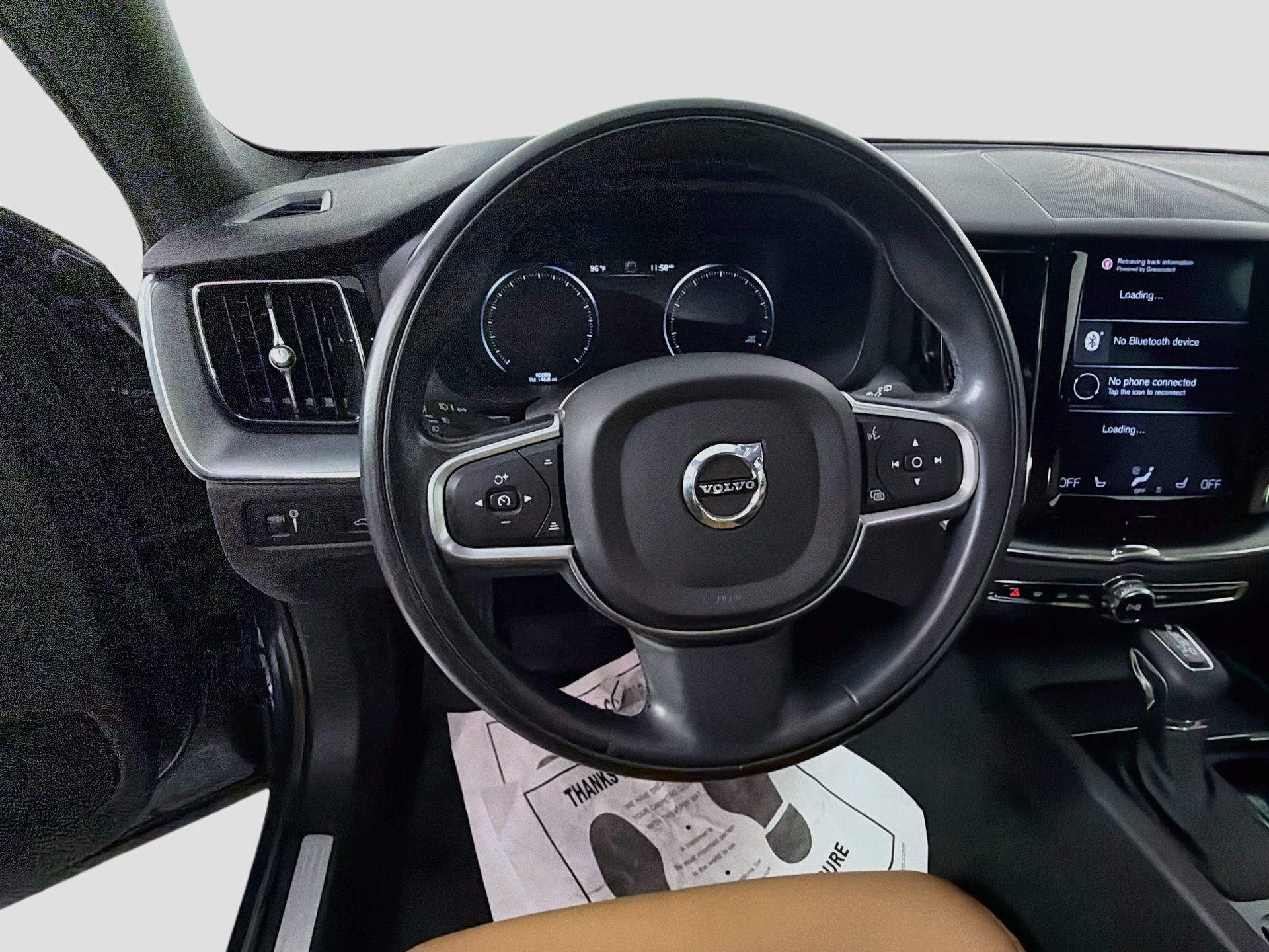 Used 2018 Volvo XC60 T5 Momentum w/ Convenience Package AWD/4WD image 11