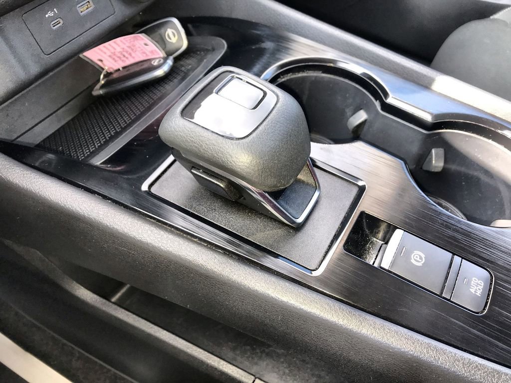 Used 2023 Nissan Rogue S image 19