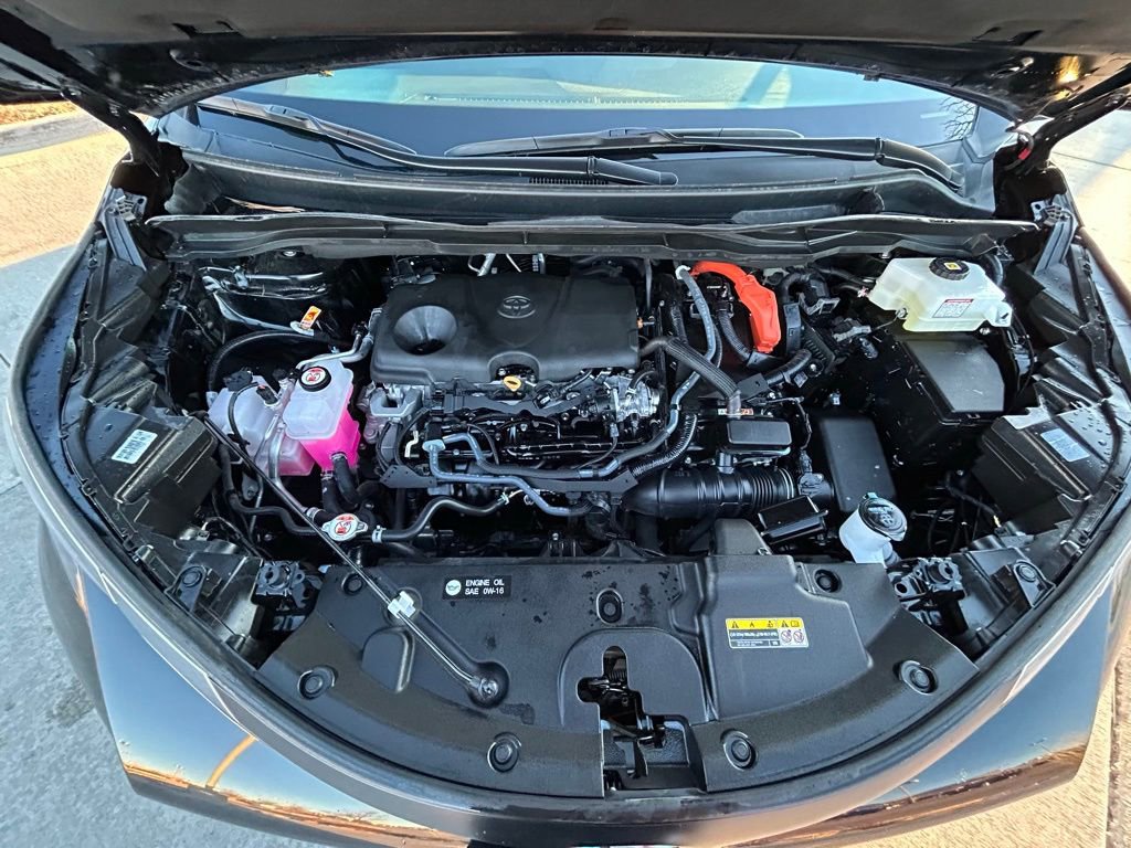Used 2025 Toyota Sienna LE image 37