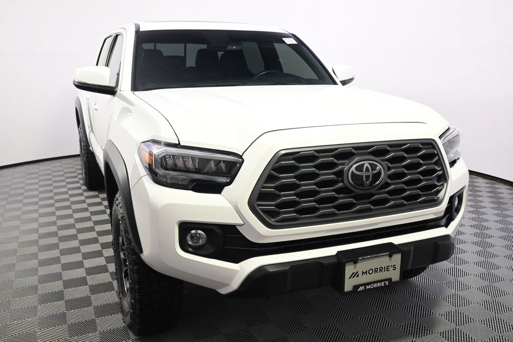 Used 2023 Toyota Tacoma TRD Off-Road w/ TRD Premium Off Road Package AWD/4WD image 9