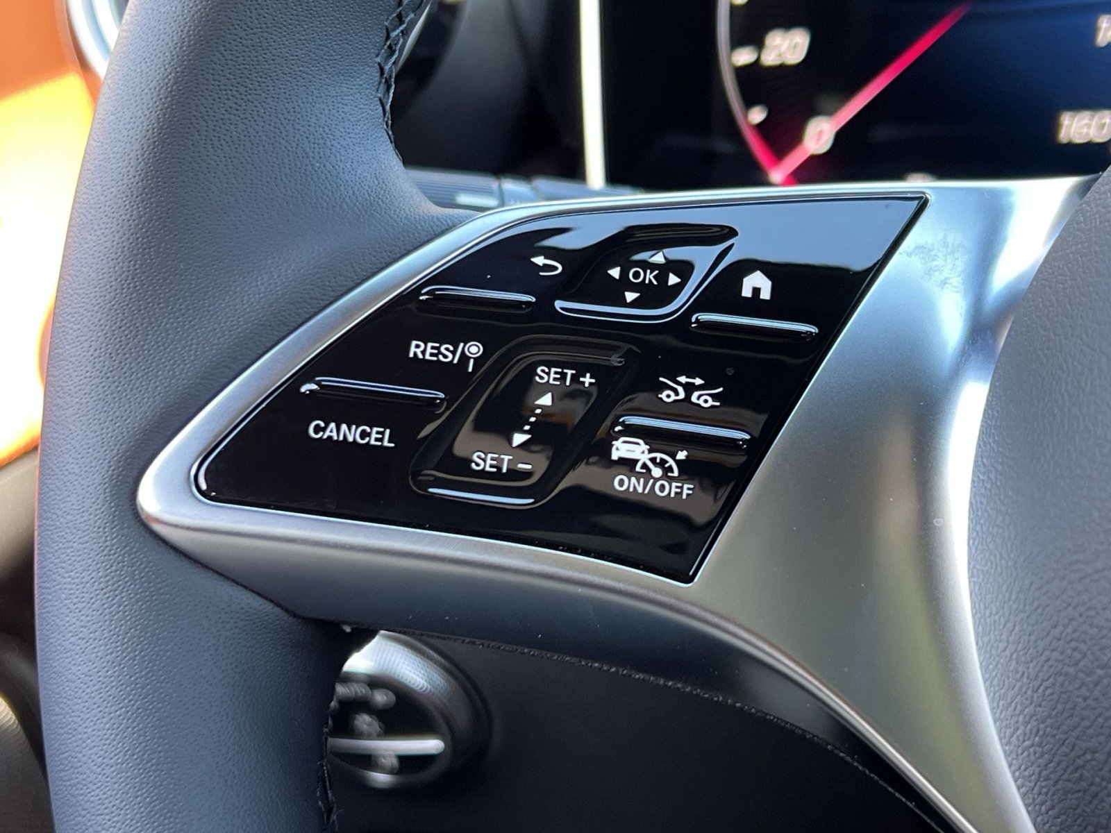 New 2026 Mercedes-Benz GLC 300 4MATIC image 30