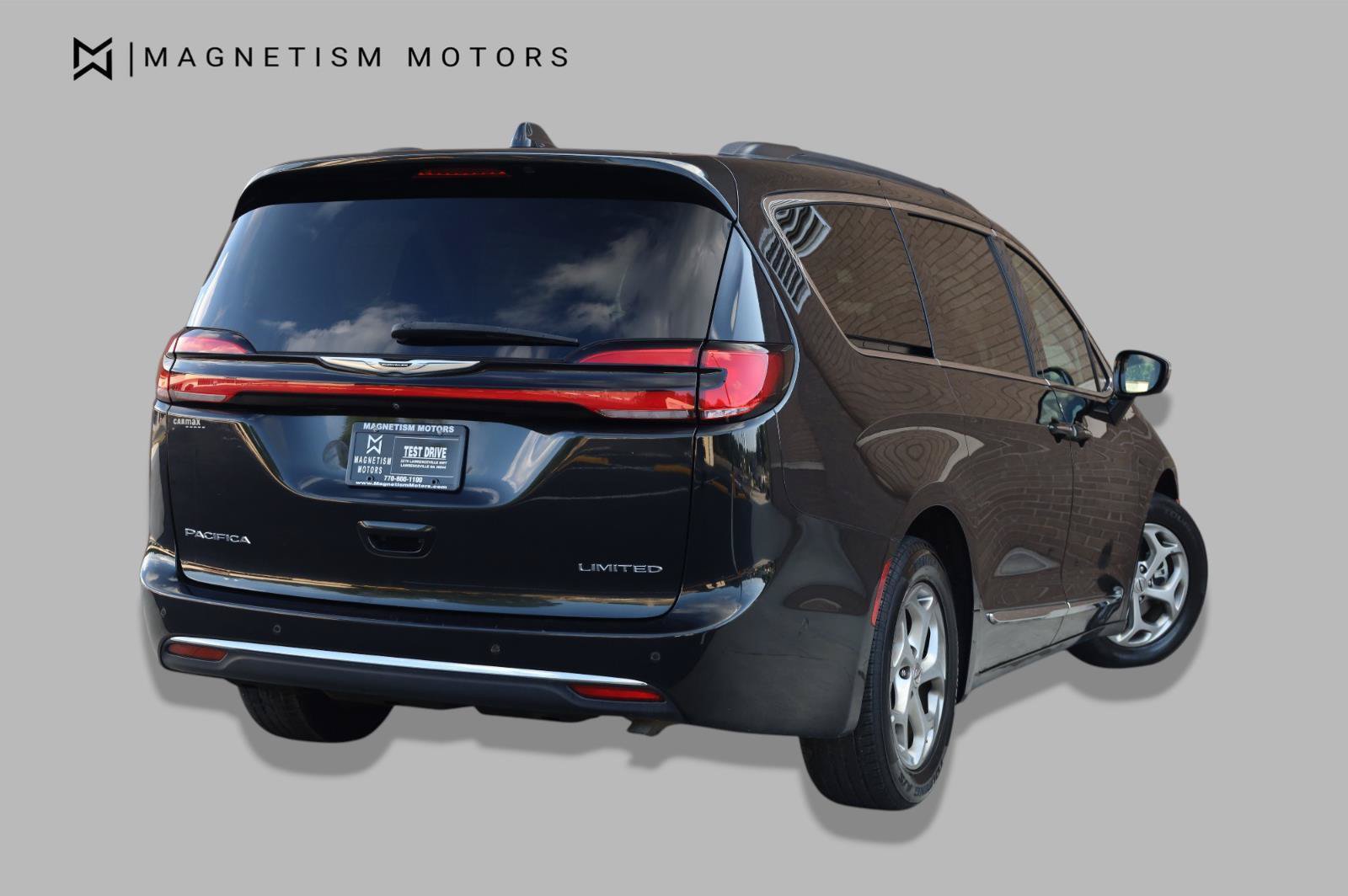 Used 2022 Chrysler Pacifica Limited FWD image 7