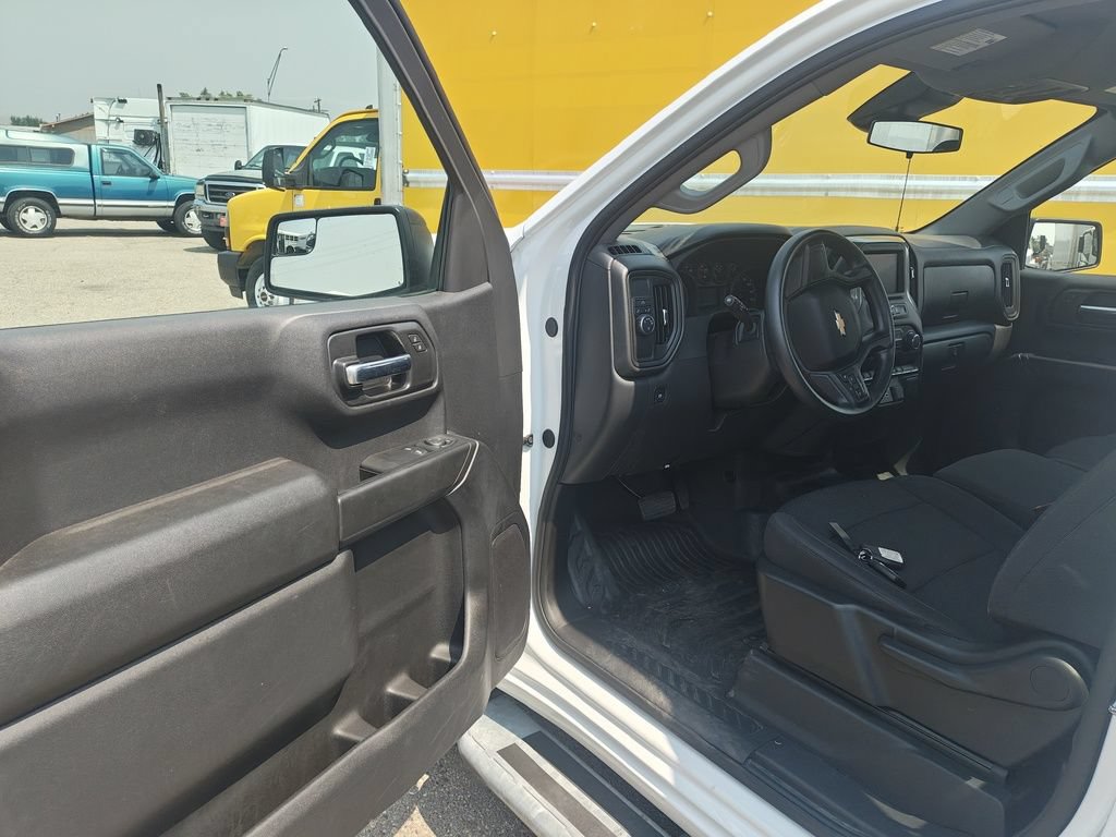 Used 2025 Chevrolet Silverado 1500 W/T RWD image 8