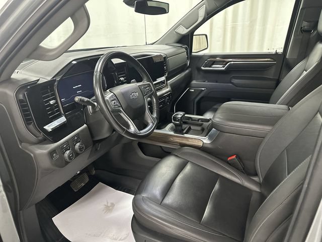 Used 2023 Chevrolet Silverado 1500 RST w/ Convenience Package II AWD/4WD image 14