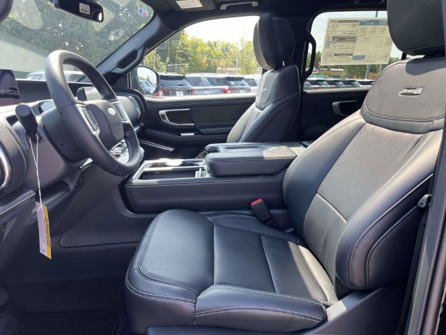 New 2027 Ford Expedition Platinum w/ Stealth Appearance Package AWD/4WD image 14