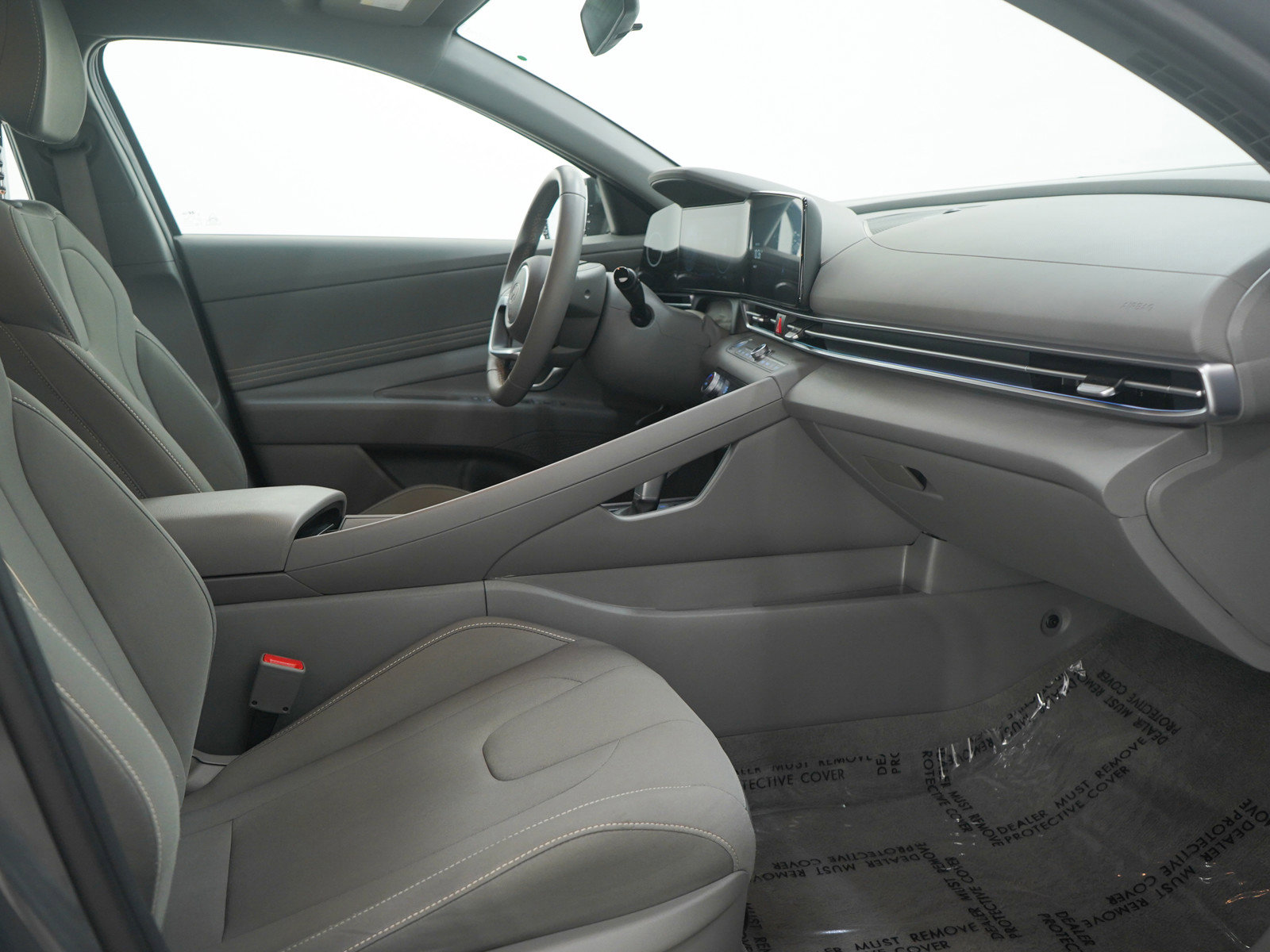 Used 2025 Hyundai Elantra SEL image 11