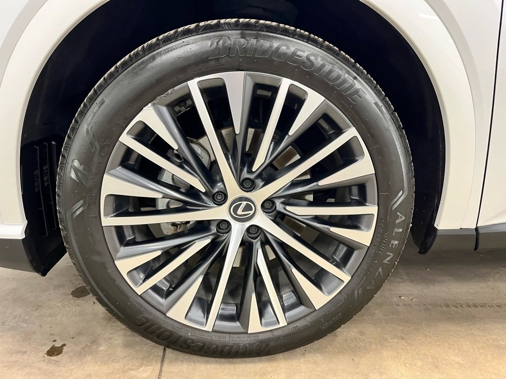 Used 2024 Lexus RX 350 w/ Technology Package image 9