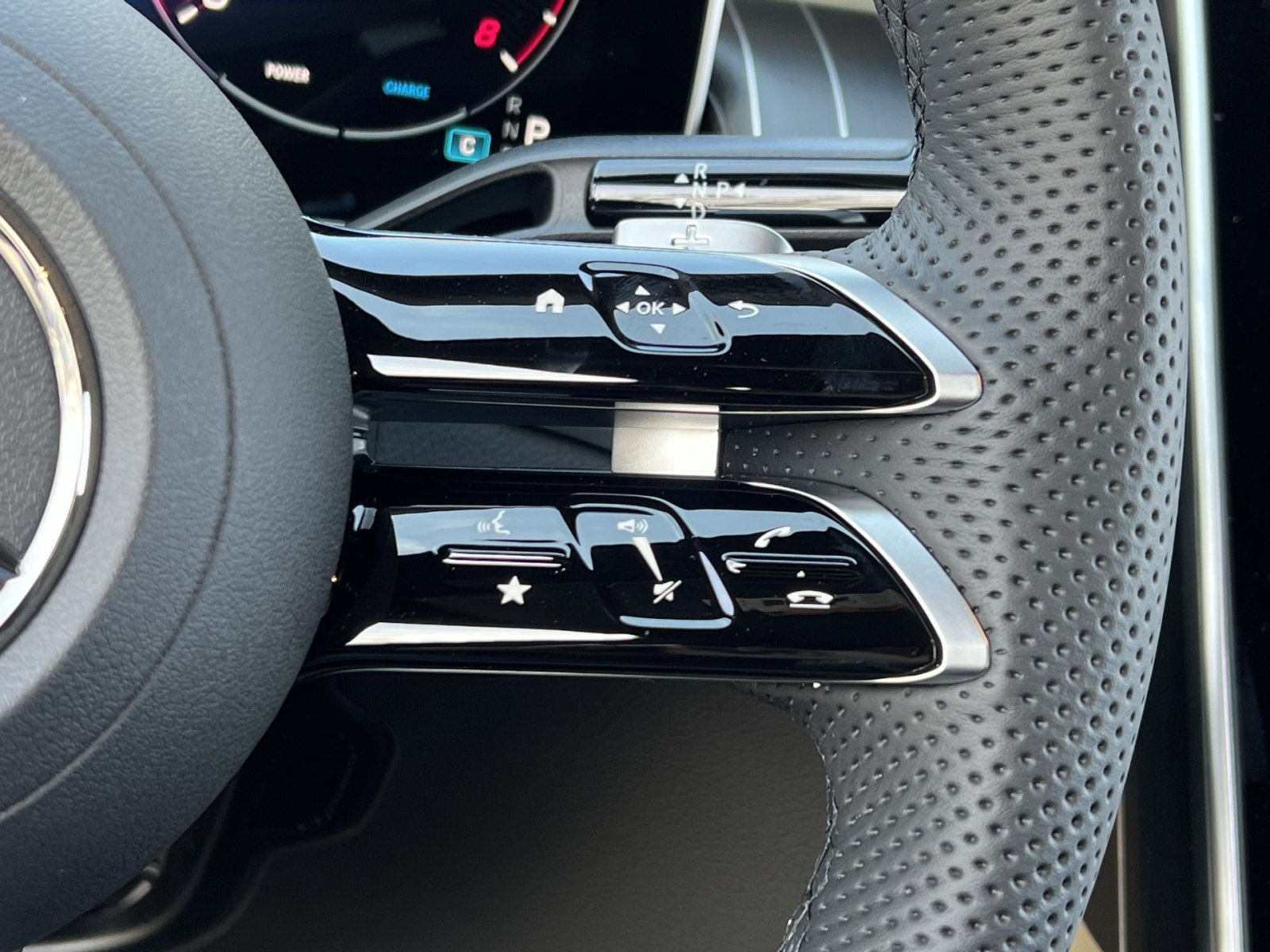 New 2026 Mercedes-Benz GLC 300 4MATIC image 30