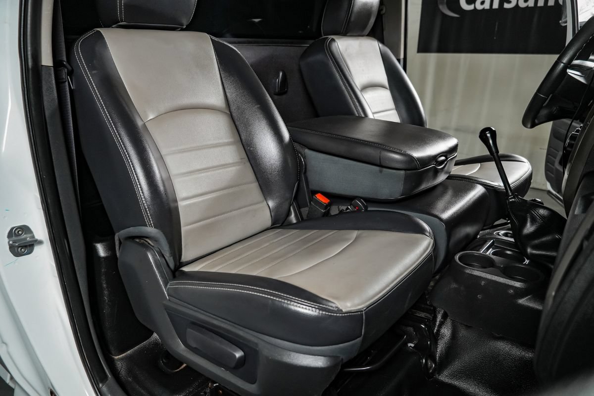 Used 2011 RAM 2500 ST w/ Cold Weather Group AWD/4WD image 23