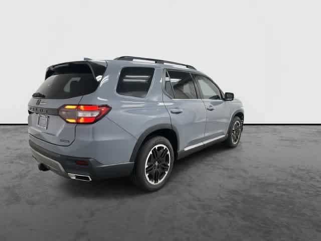 New 2026 Honda Pilot image 3