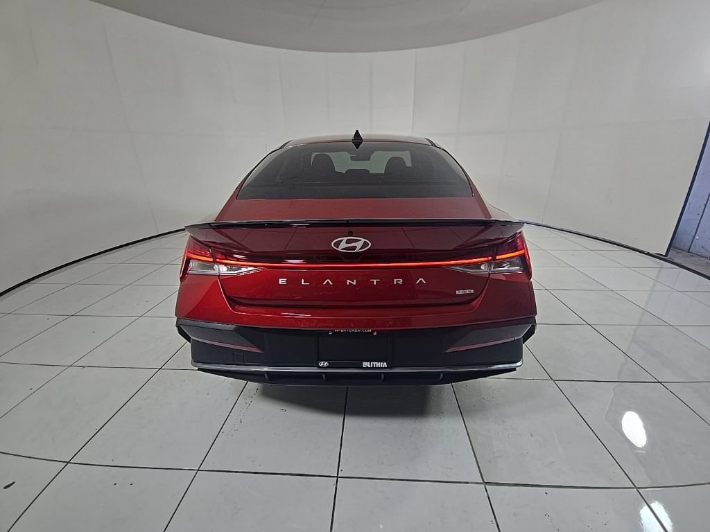 New 2025 Hyundai Elantra SEL FWD image 6