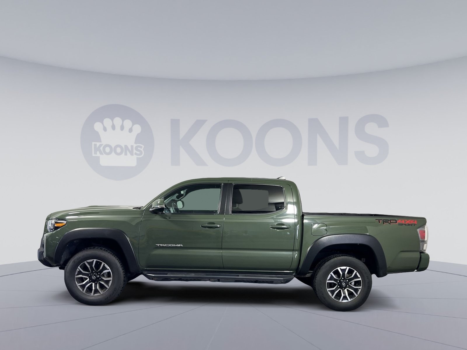 Used 2022 Toyota Tacoma TRD Sport w/ Technology Package AWD/4WD image 7