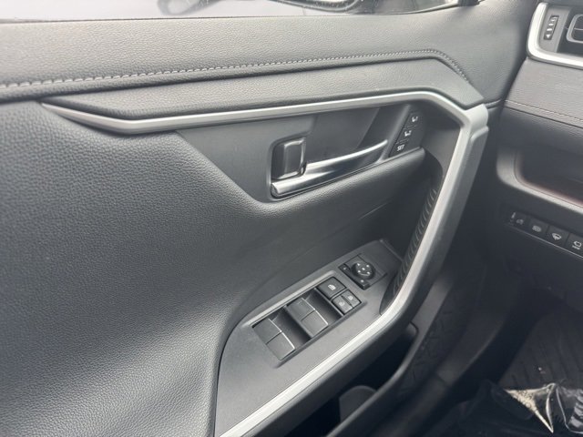 Certified 2022 Toyota RAV4 Limited image 31