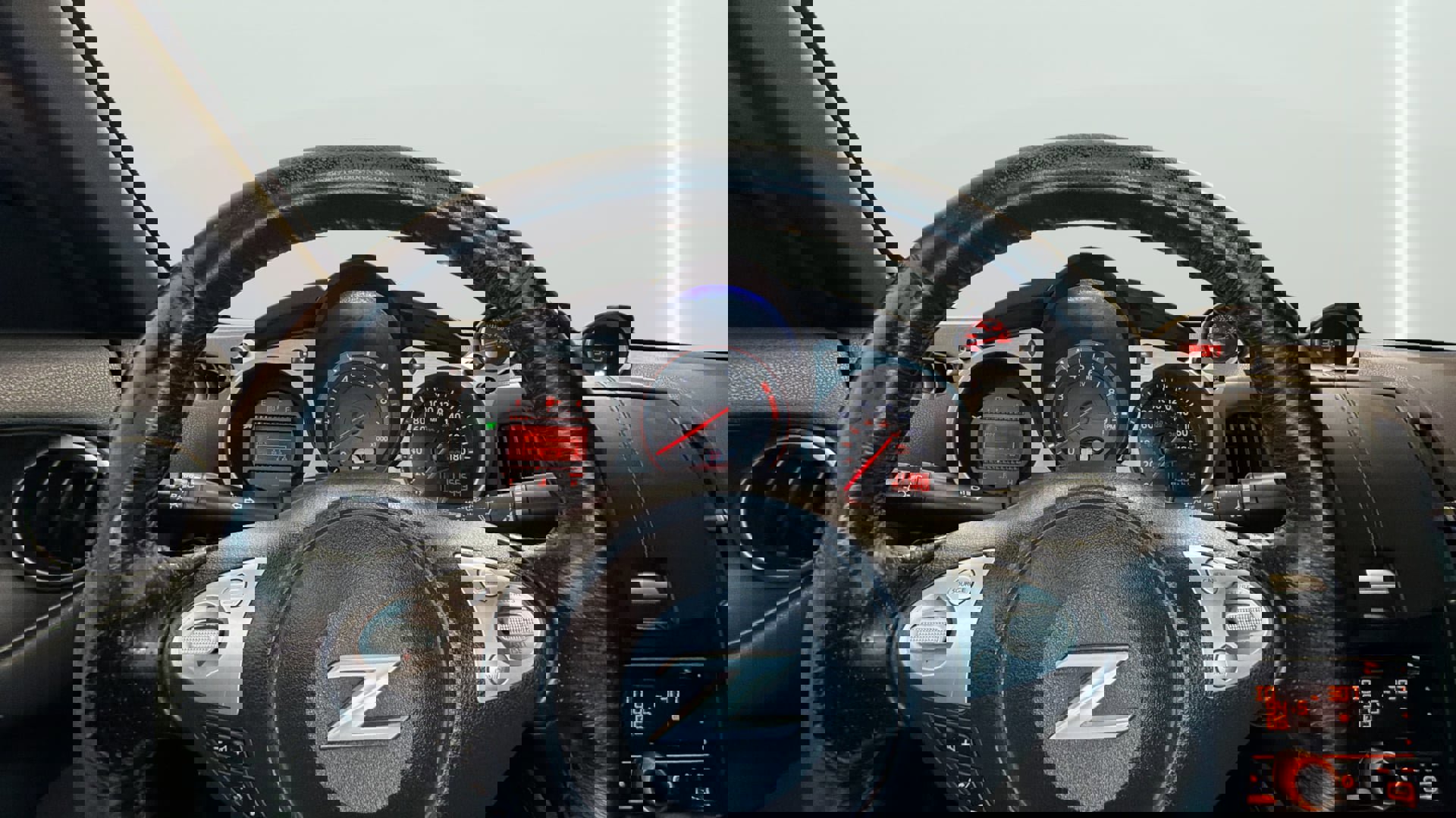 Used 2016 Nissan 370Z Coupe image 18