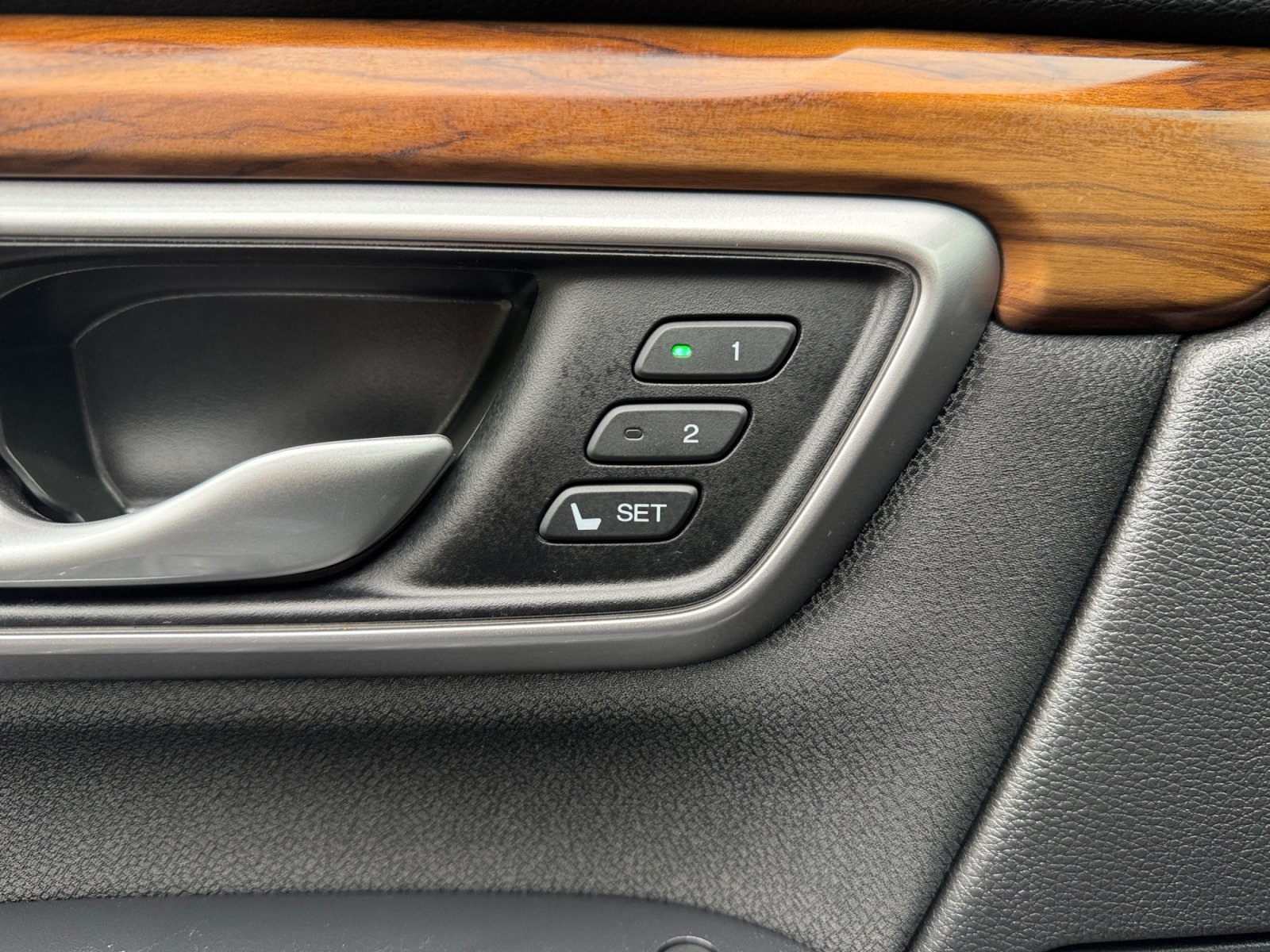 Used 2020 Honda CR-V EX image 16