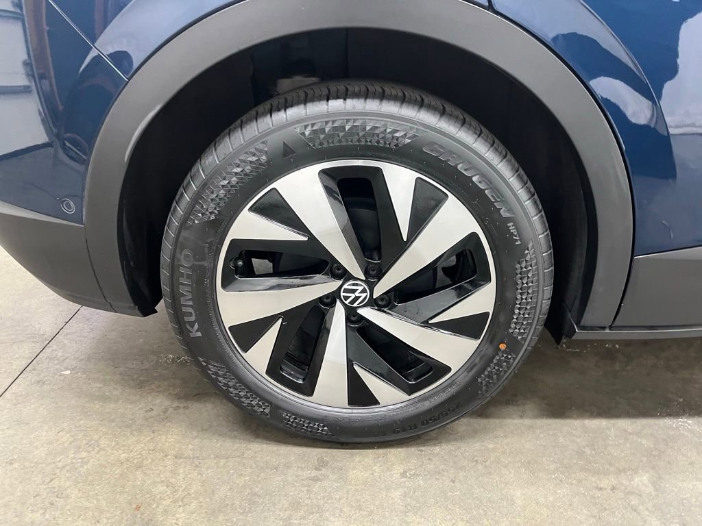 Certified 2023 Volkswagen ID.4 Pro image 28