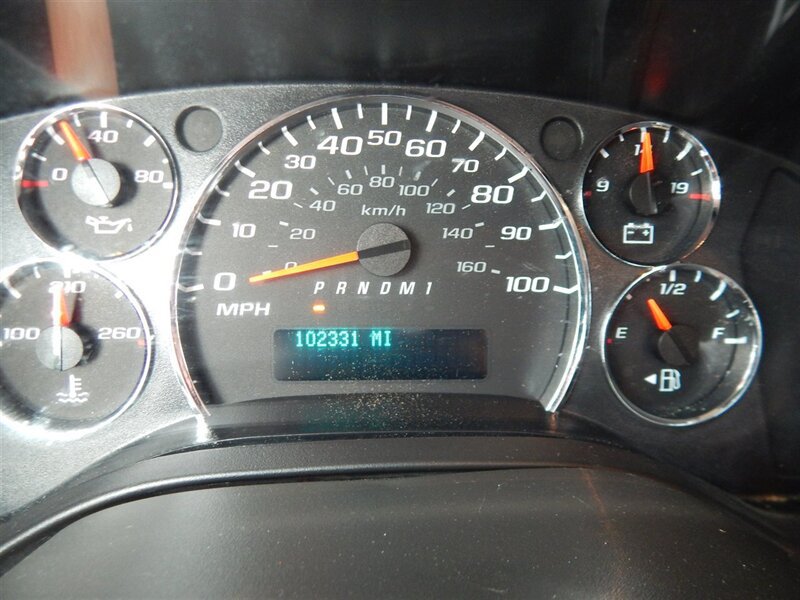 Used 2010 Chevrolet Express 3500 Extended RWD image 24