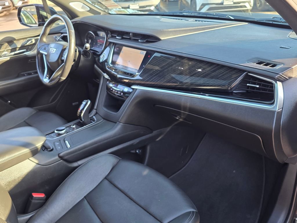 Used 2020 Cadillac XT6 Premium Luxury image 9