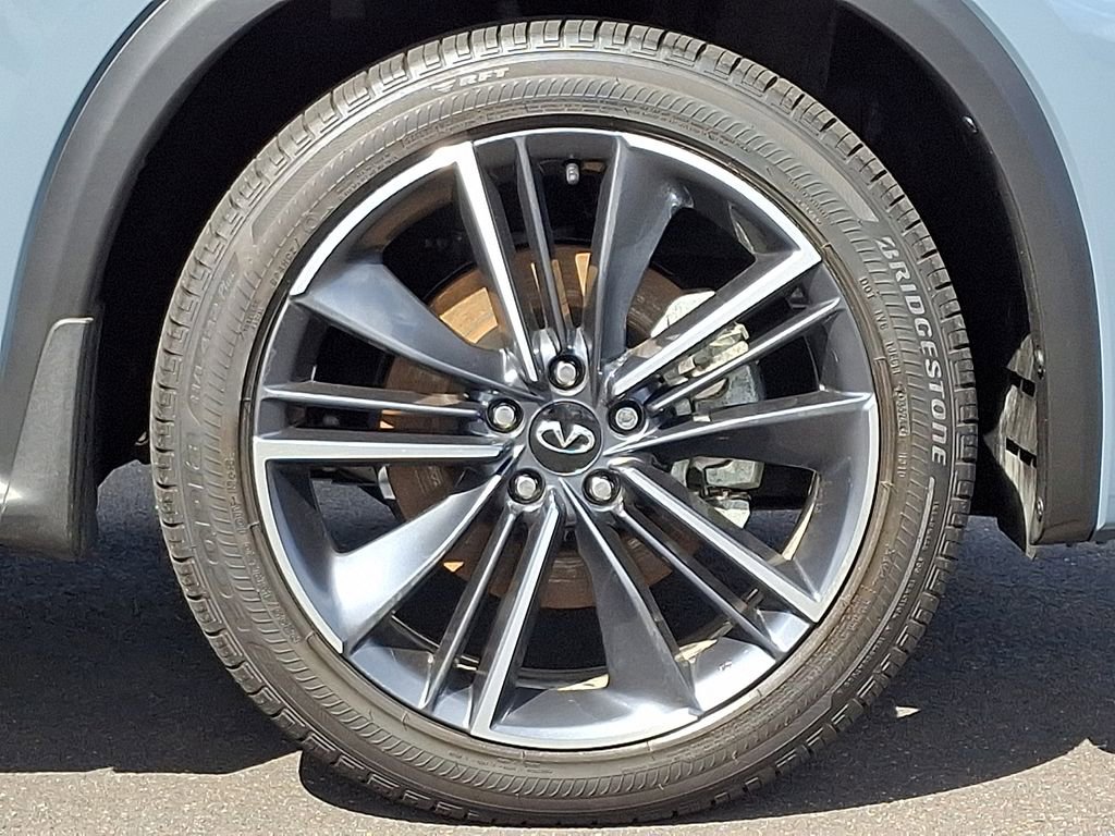 Used 2025 INFINITI QX55 Essential image 8