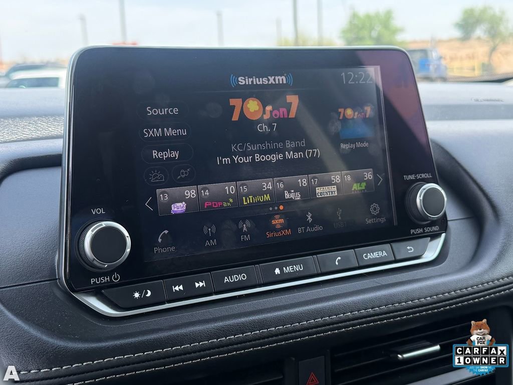 Used 2025 Nissan Rogue SV image 20