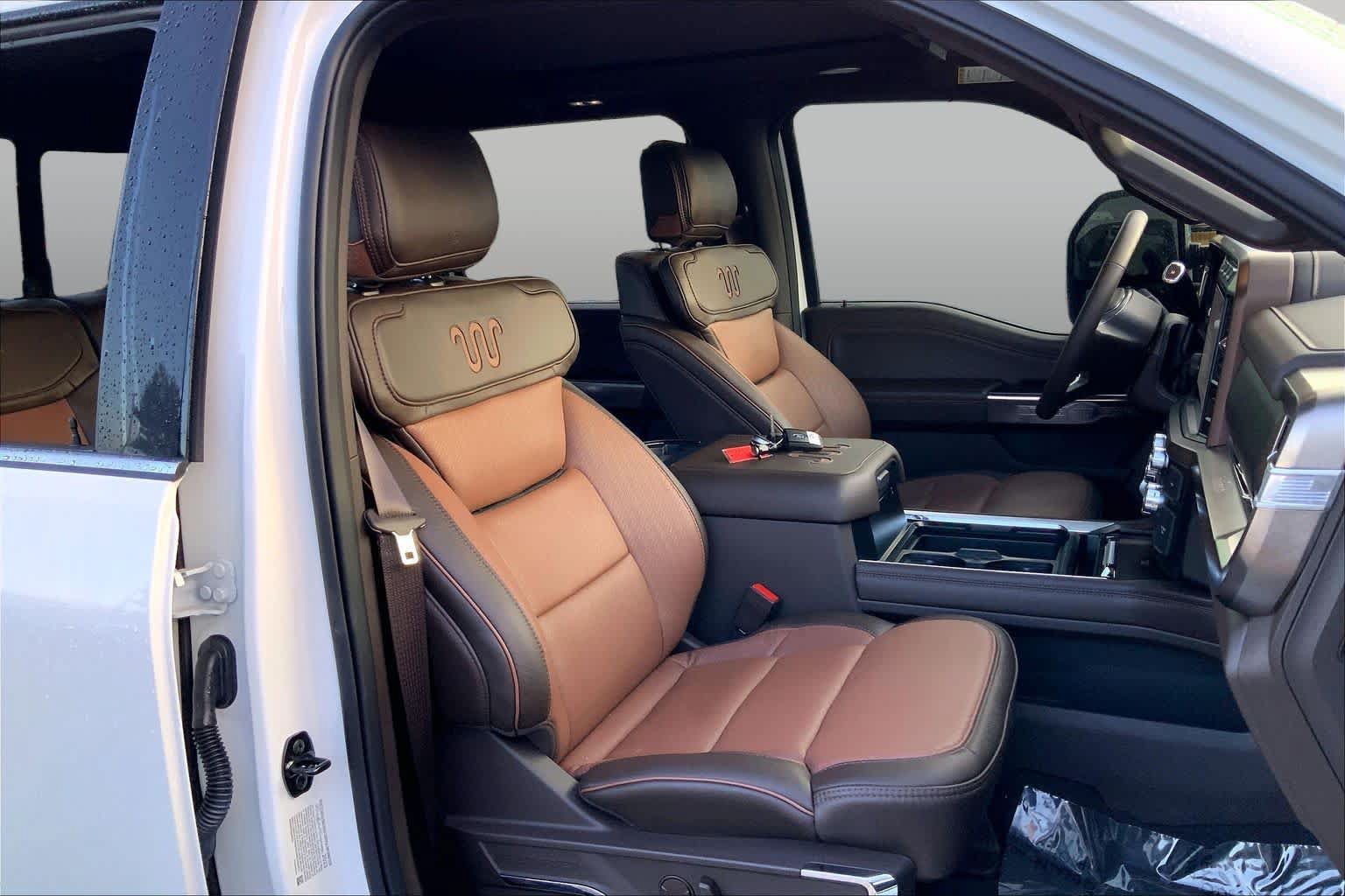 Used 2023 Ford F350 King Ranch w/ Chrome Package AWD/4WD image 9