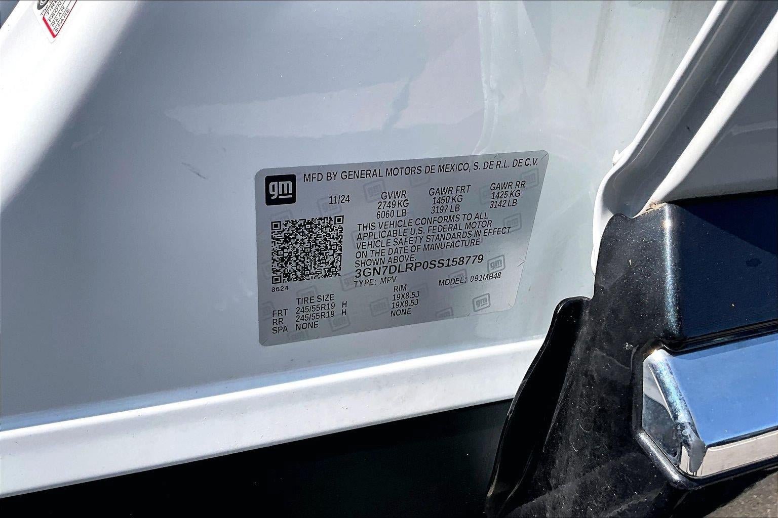 Used 2025 Chevrolet Equinox EV LT w/ Convenience Package FWD image 30