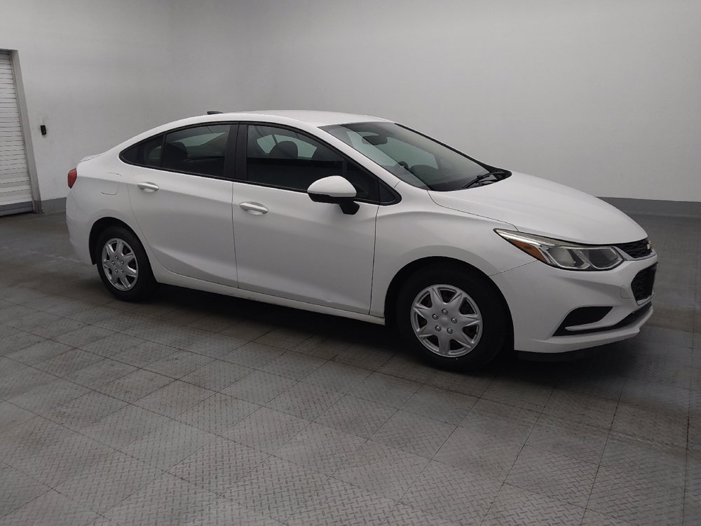Used 2017 Chevrolet Cruze LS FWD image 11