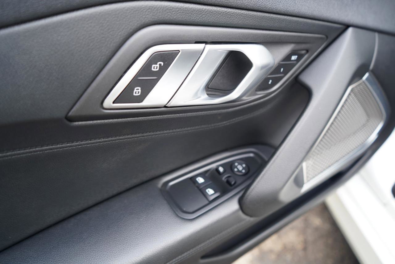 Used 2023 BMW Z4 sDrive30i w/ Premium Package image 30