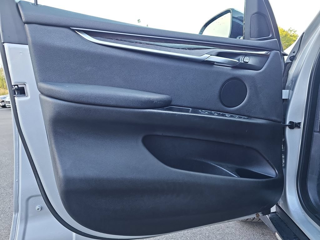Used 2018 BMW X5 xDrive40e AWD/4WD image 21