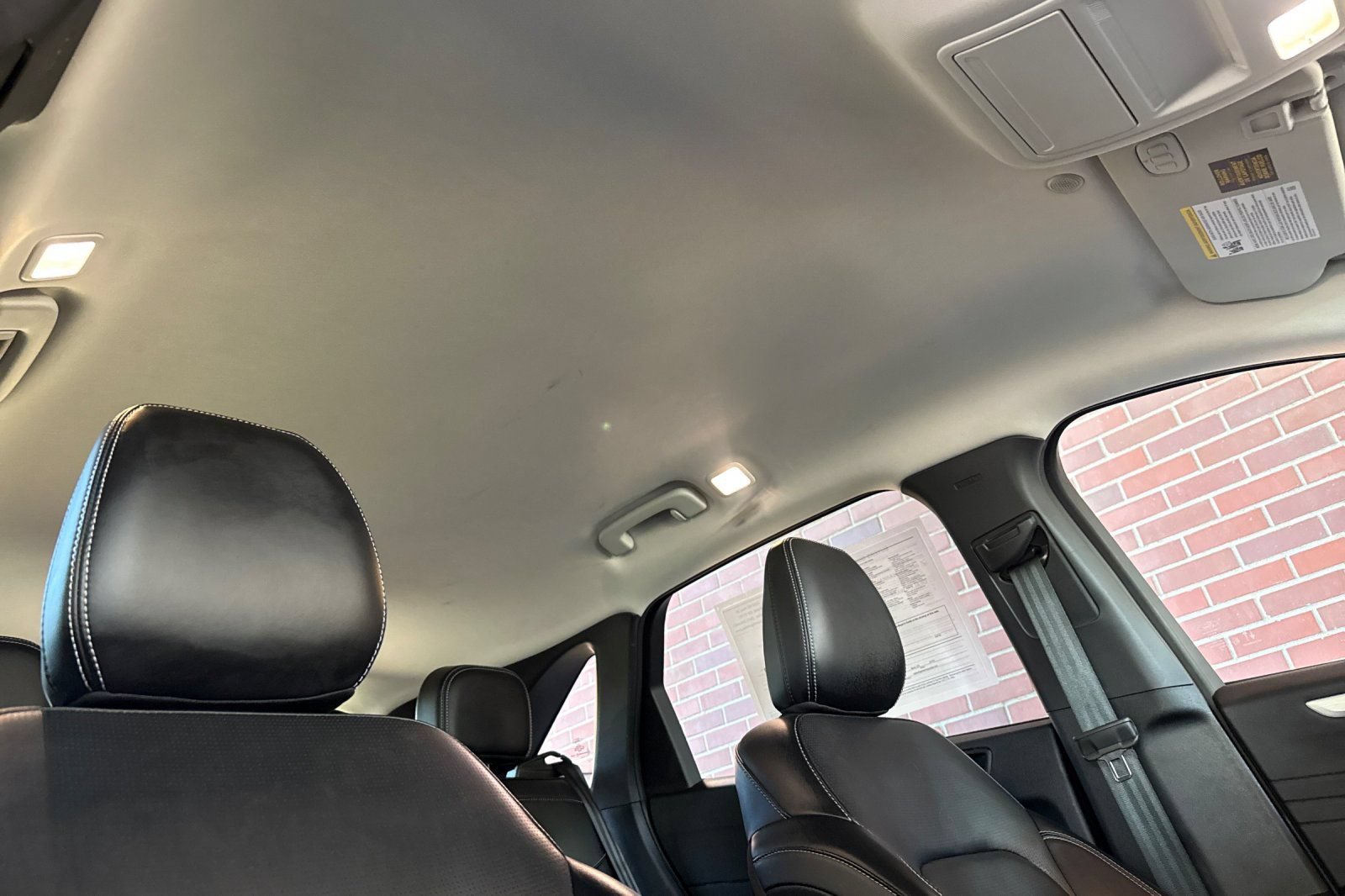 Used 2025 Ford Escape Platinum AWD/4WD image 22