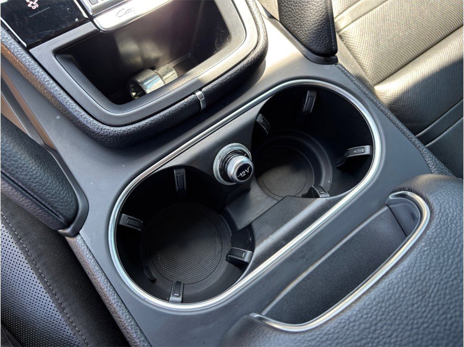 Used 2020 Porsche Cayenne image 38