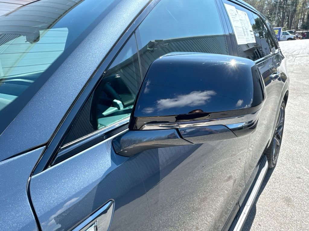 Used 2025 Cadillac Escalade IQ Sport 2 w/ LPO, ONYX Package image 11