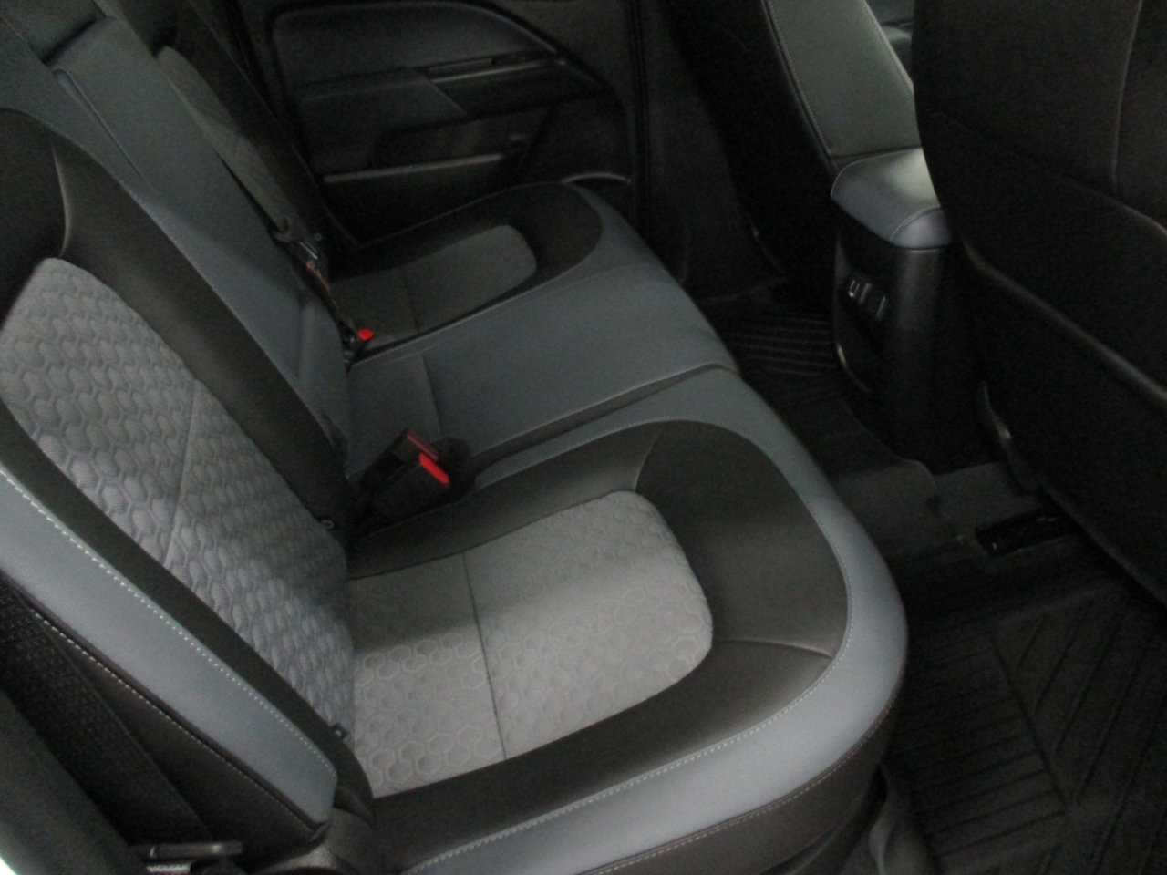 Used 2022 Chevrolet Colorado Z71 image 11