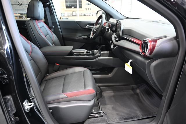New 2026 Chevrolet Equinox RS w/ LPO, Floor Liner Package image 10