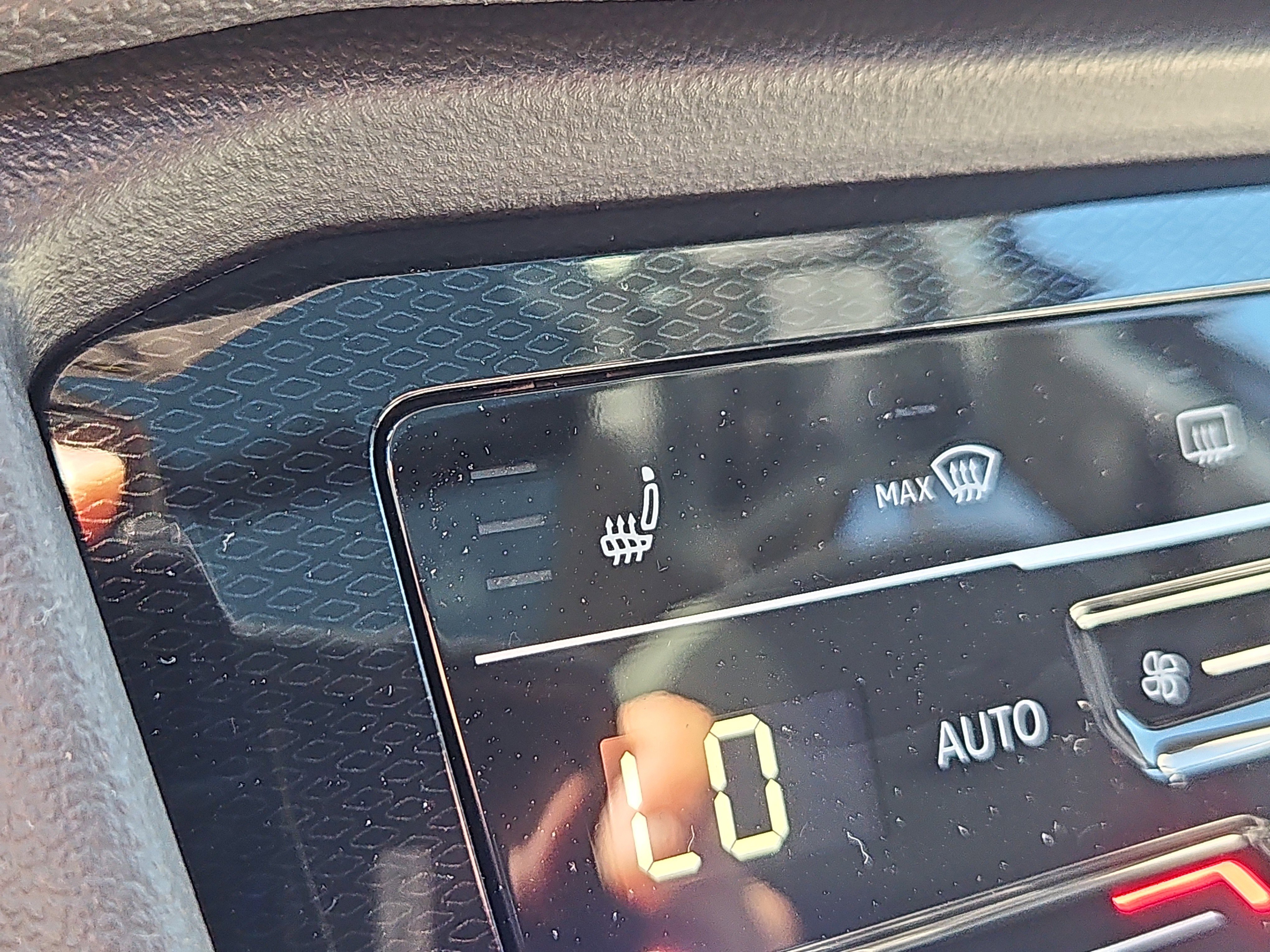 New 2026 Volkswagen Taos SE AWD/4WD image 10