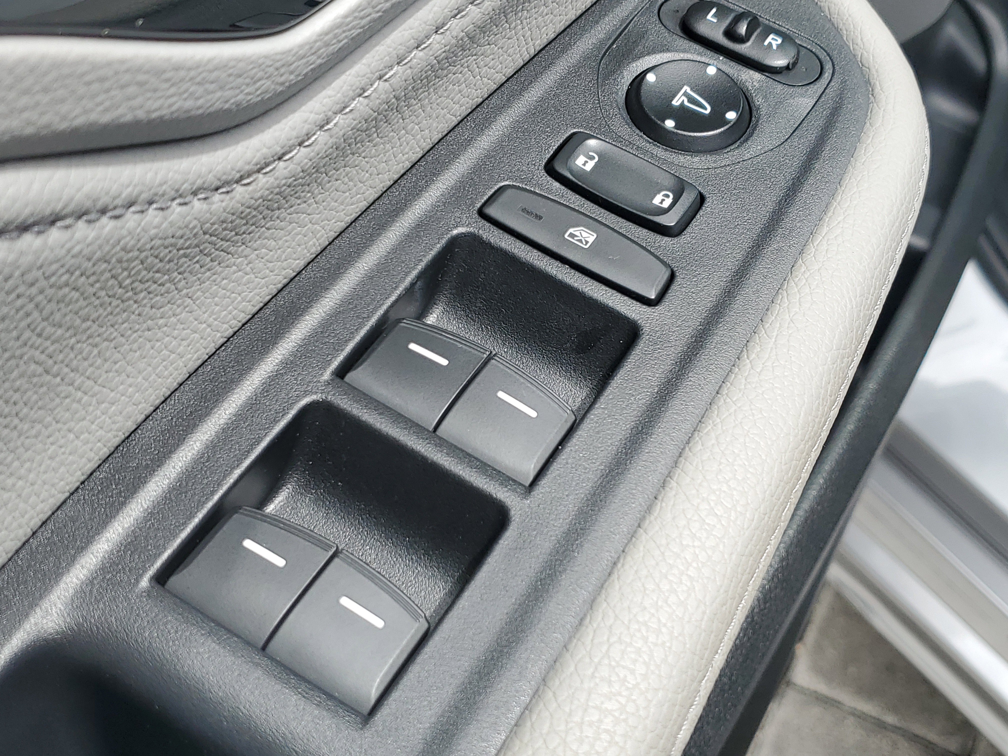 Used 2024 Honda Odyssey Touring image 23