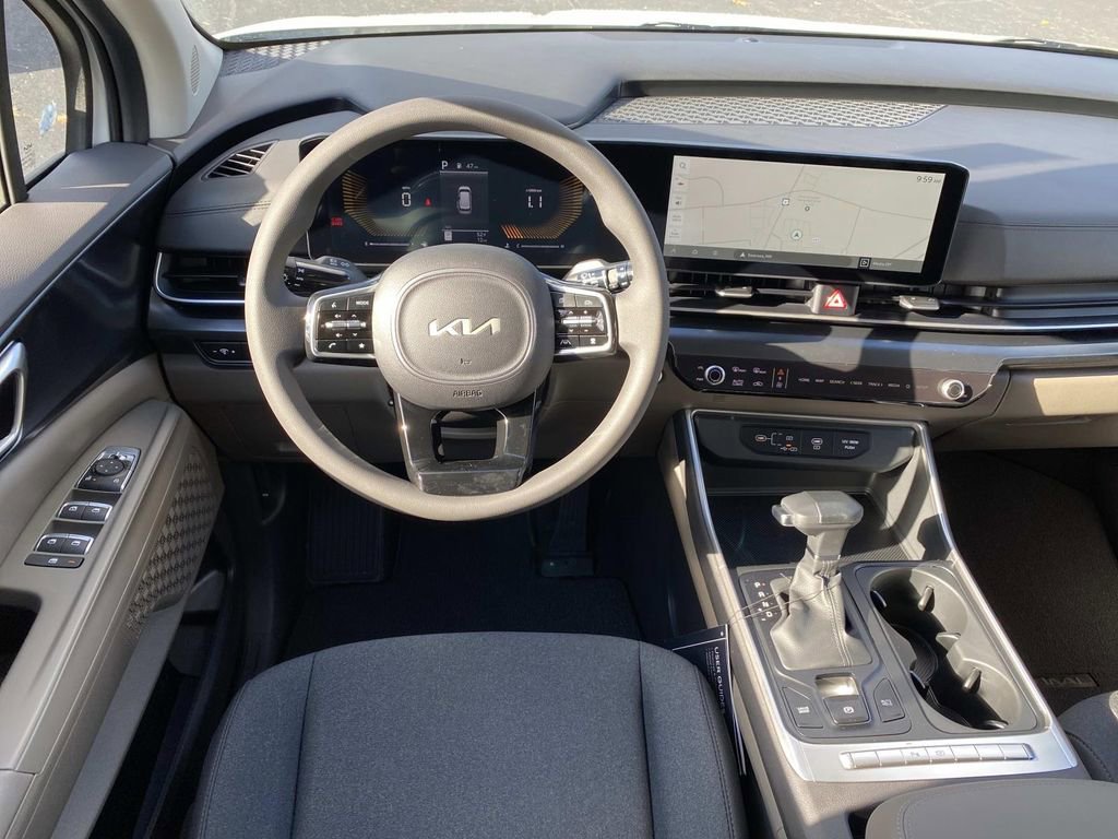 New 2026 Kia Carnival LX image 9