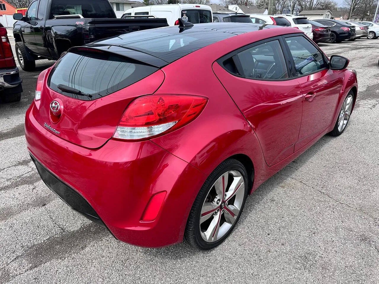 Used 2017 Hyundai Veloster Value Edition FWD image 6