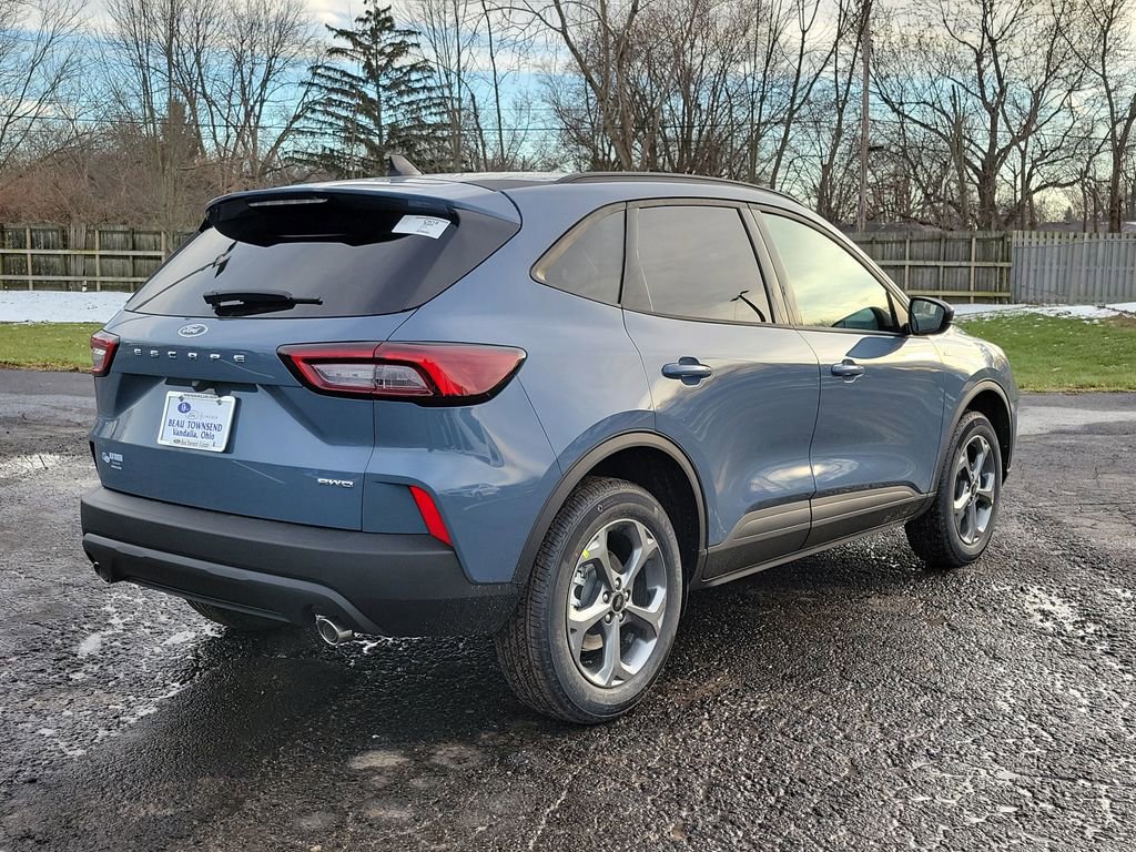 New 2026 Ford Escape ST-Line w/ Cold Weather Package image 4