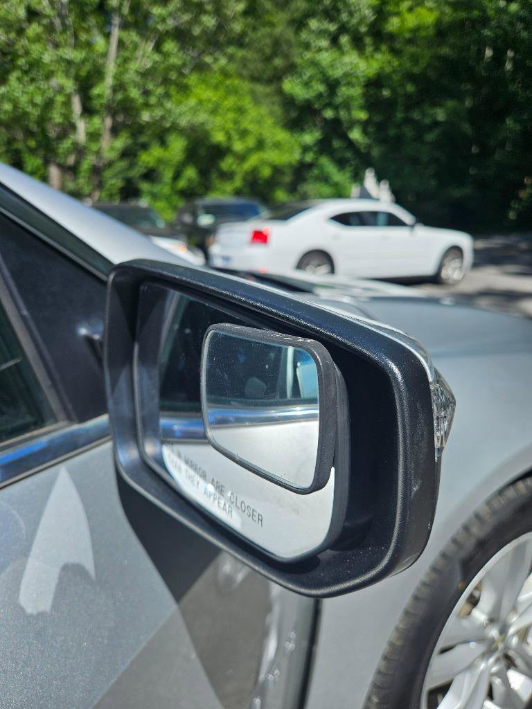 Used 2018 Chevrolet Malibu LT image 33