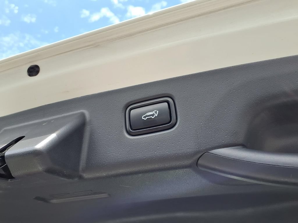 Certified 2023 Kia Niro Wind FWD image 24