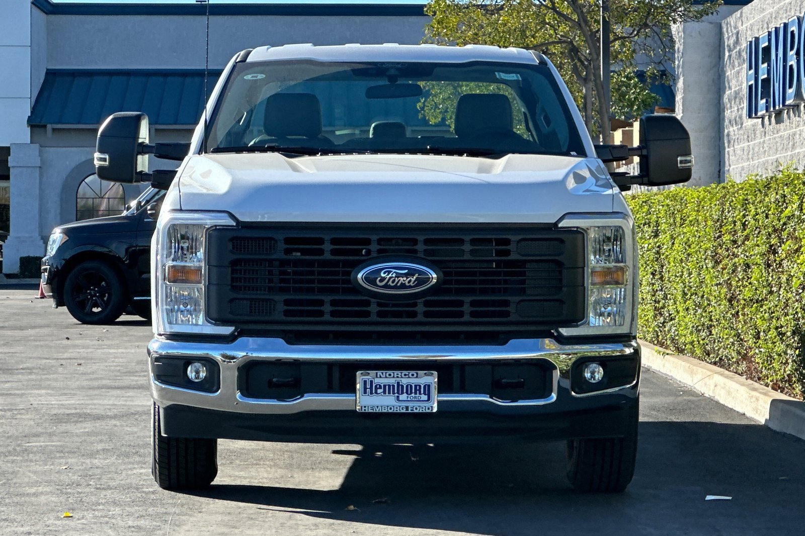 New 2026 Ford F250 XL w/ XL Chrome Package image 9