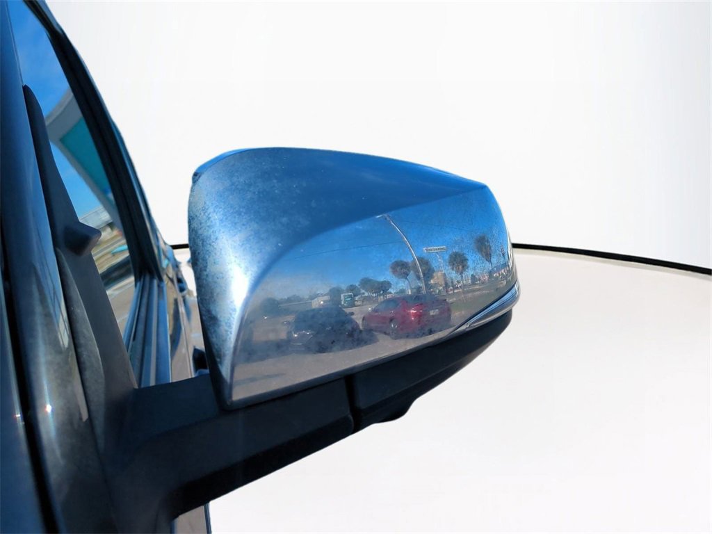 Used 2020 Toyota Tacoma Limited image 12