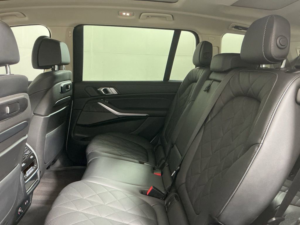 Certified 2023 BMW X7 xDrive40i w/ Premium Package image 26