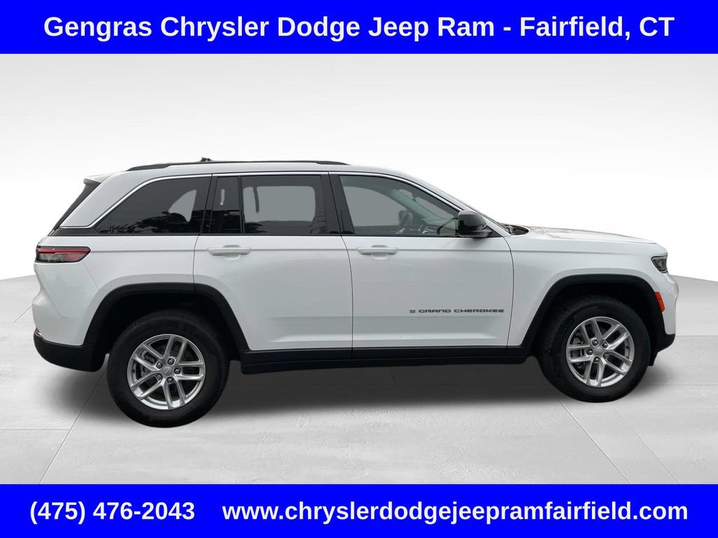 Certified 2023 Jeep Grand Cherokee Laredo X AWD/4WD image 8