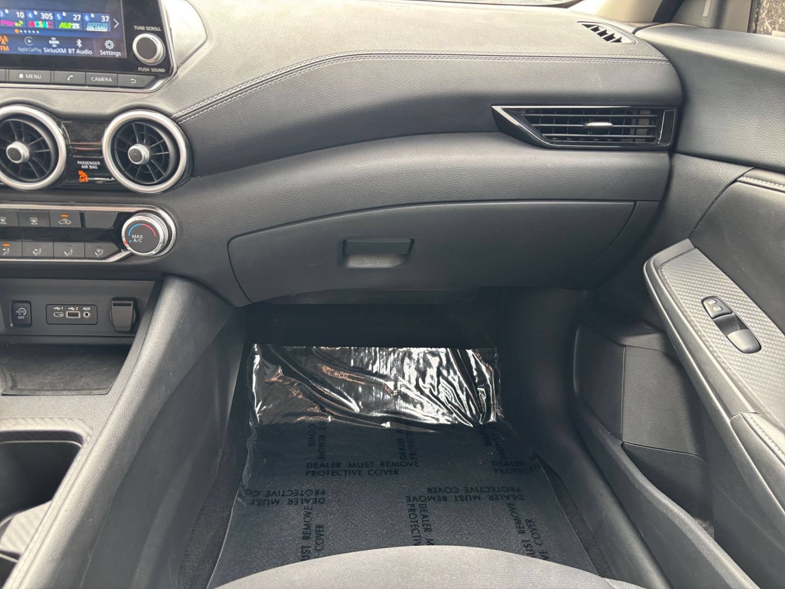 Used 2025 Nissan Sentra SV FWD image 28
