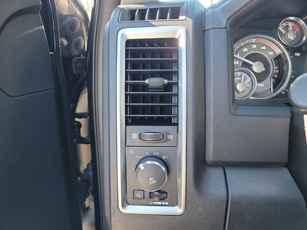 Used 2013 RAM 3500 Laramie Longhorn image 25